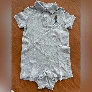 Polo by Ralph Lauren Kids Gray romper with embroidered Polo Bear
